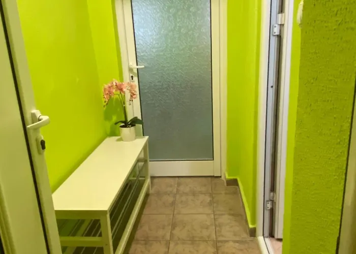 Aurora Sea Breeze Apartament *